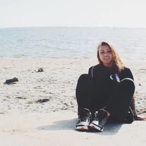 Meet your Posher, Sharnelle